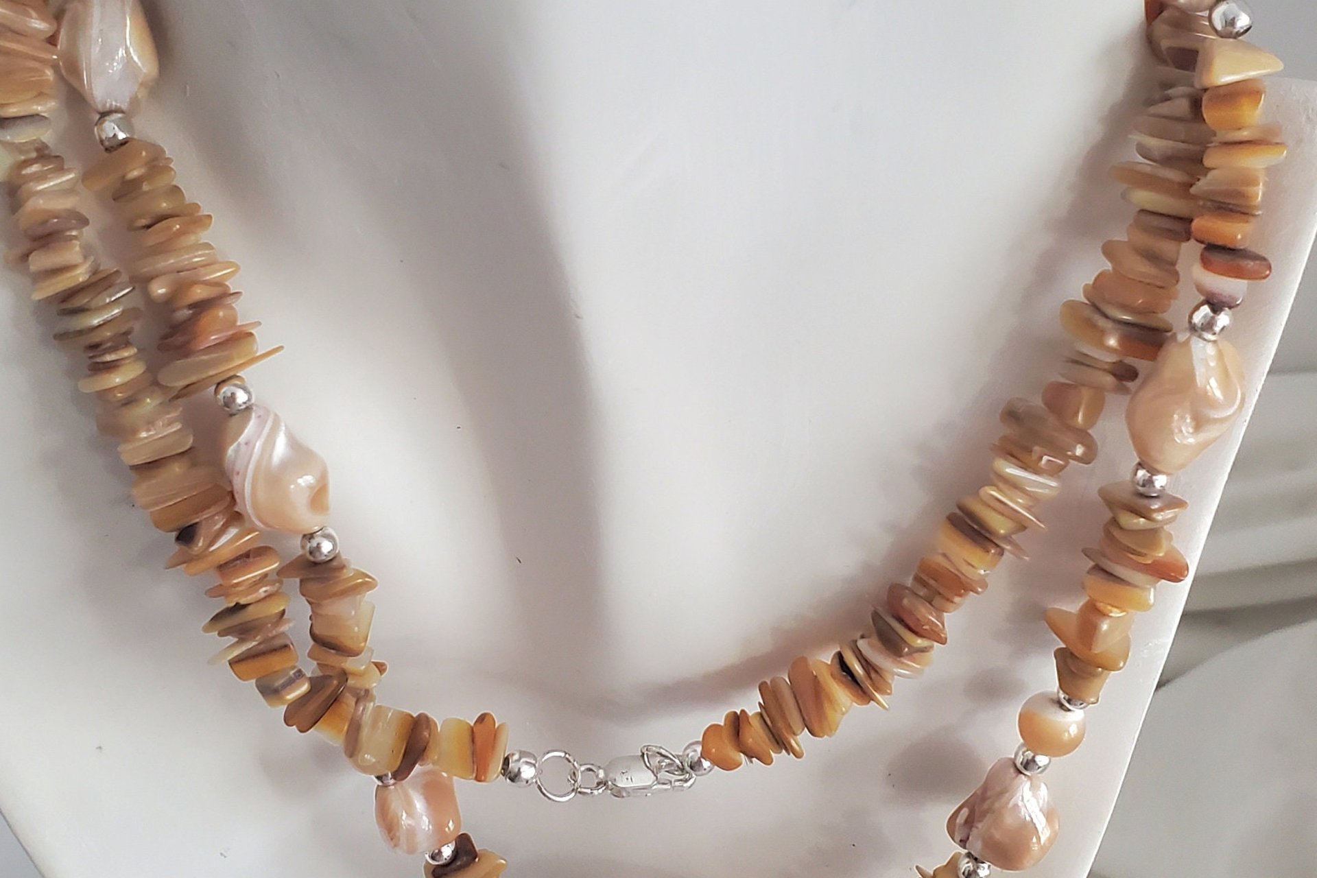Seashimmer Serenade Mother-of-Pearl Necklace