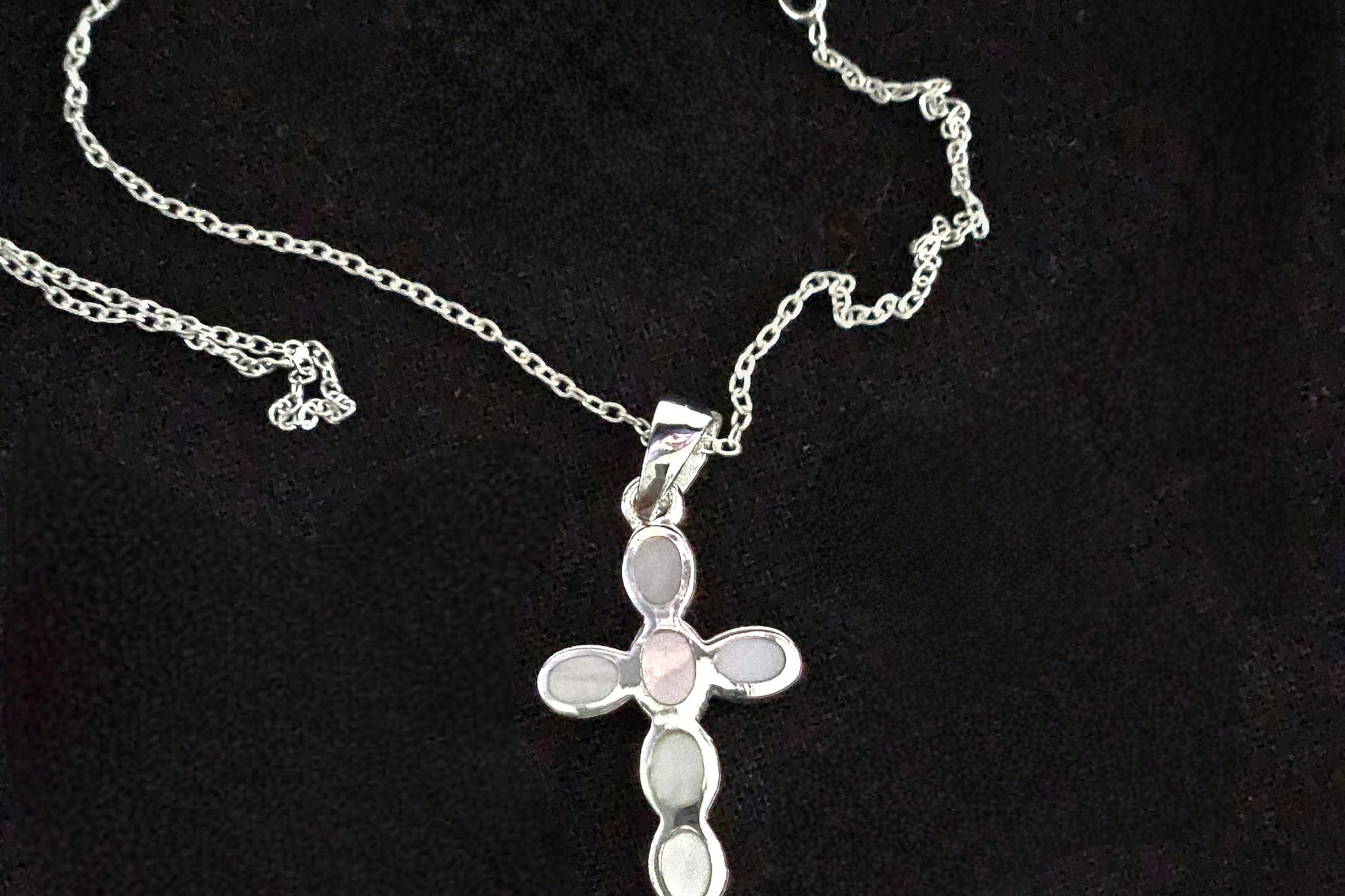 Pearlescent Mother of Pearl Inlay Cross Pendant/Necklace
