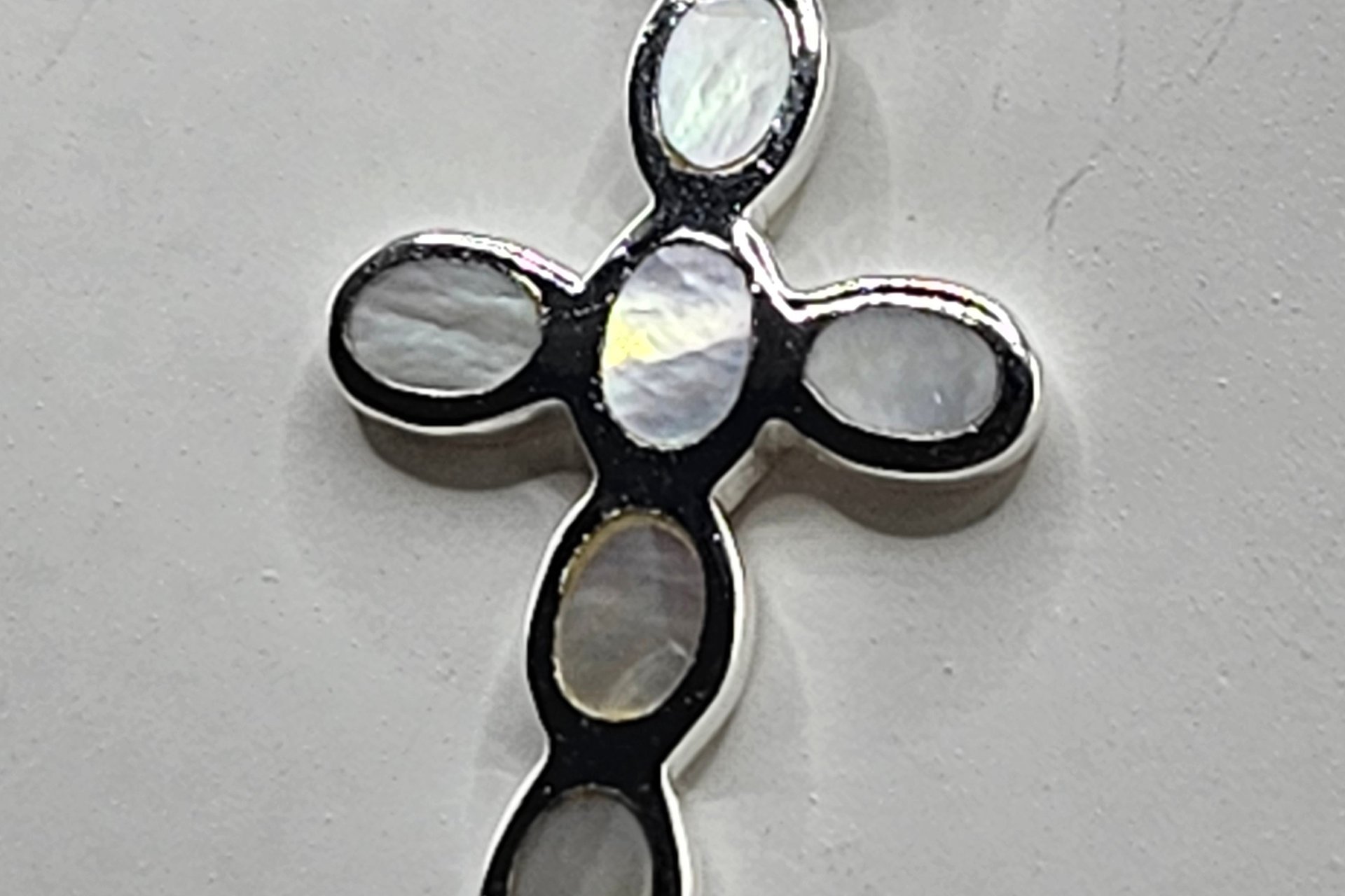 Pearlescent Mother of Pearl Inlay Cross Pendant/Necklace