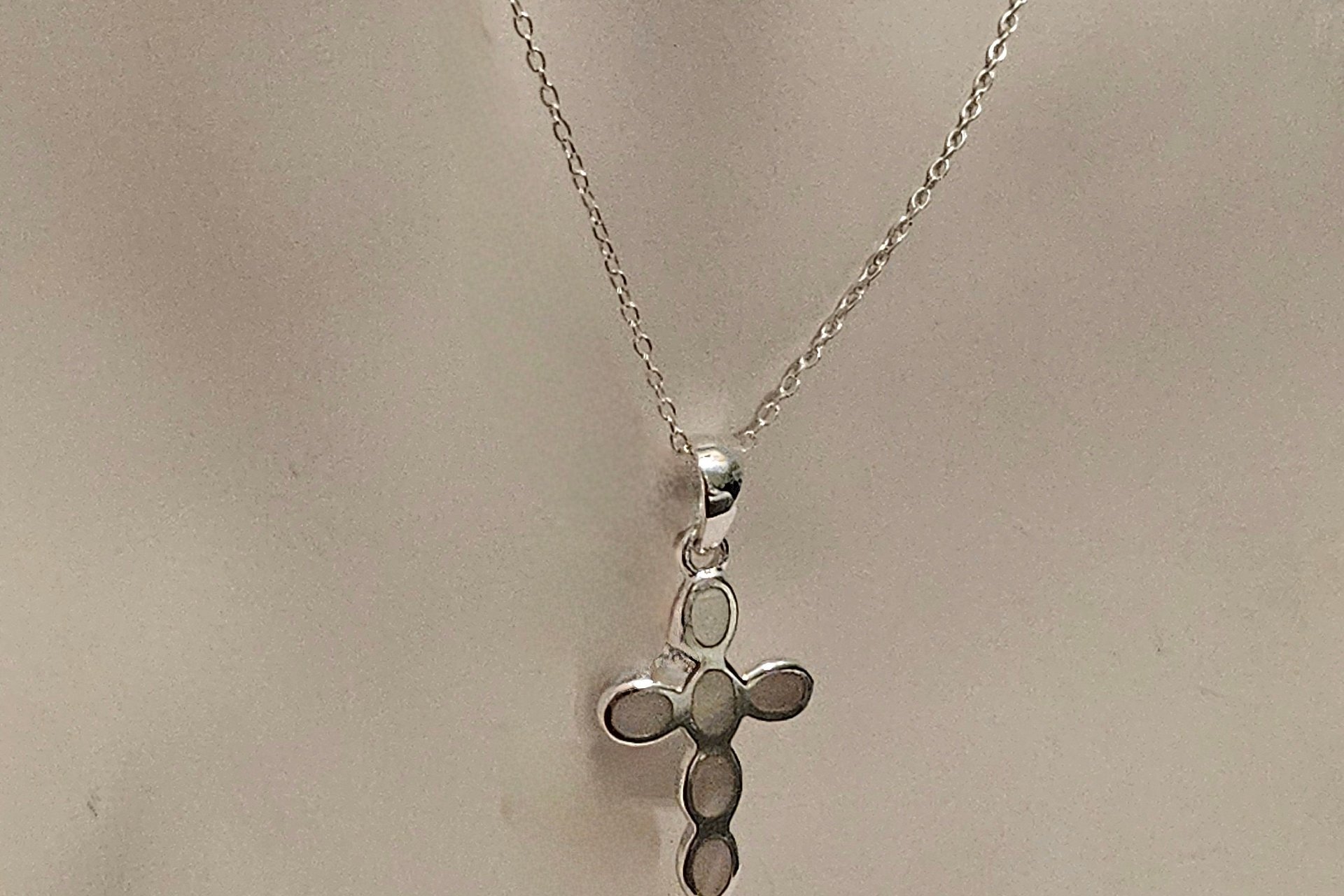 Pearlescent Mother of Pearl Inlay Cross Pendant/Necklace