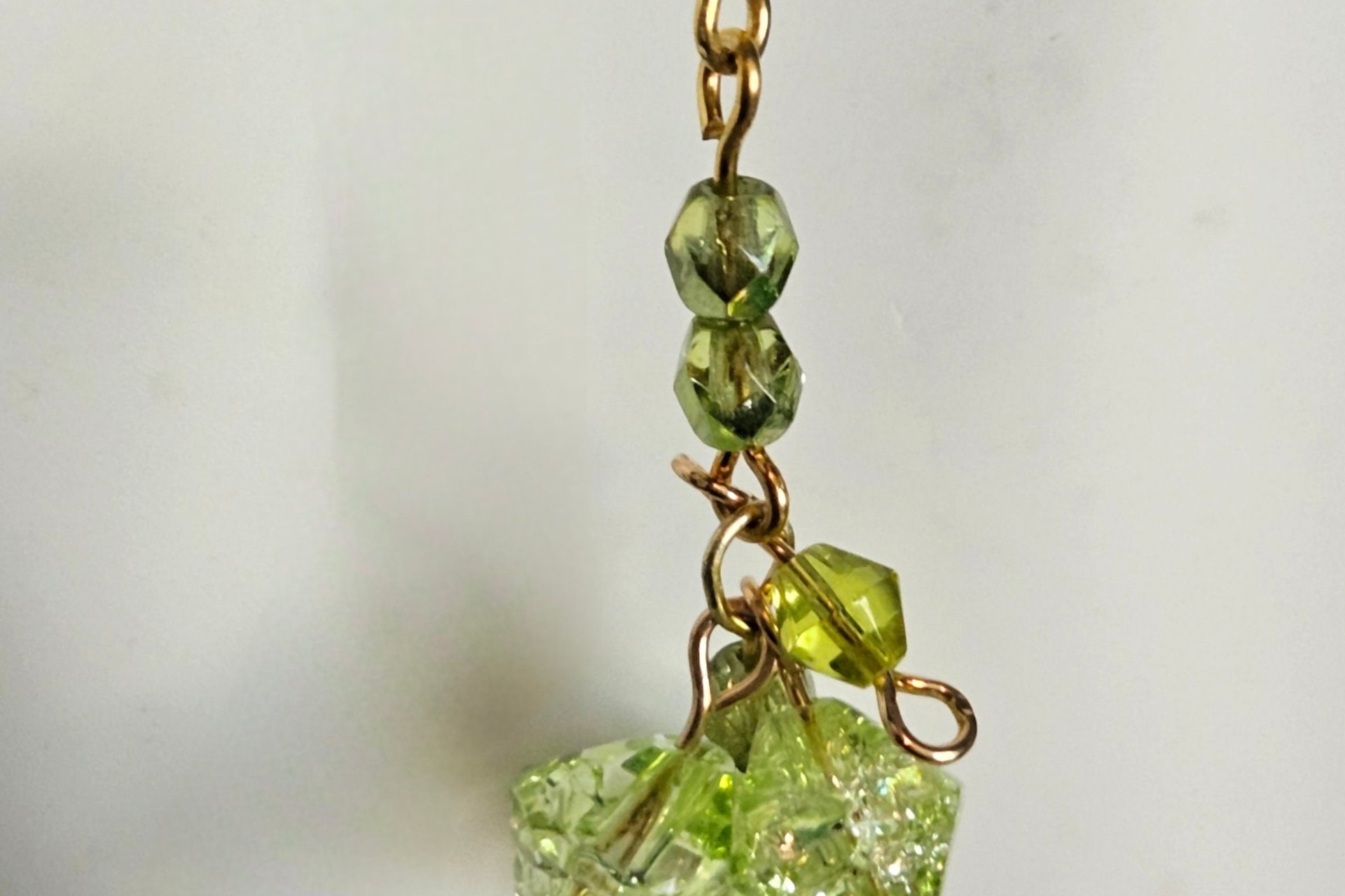 Green Cracked Glass and Crystal Earring