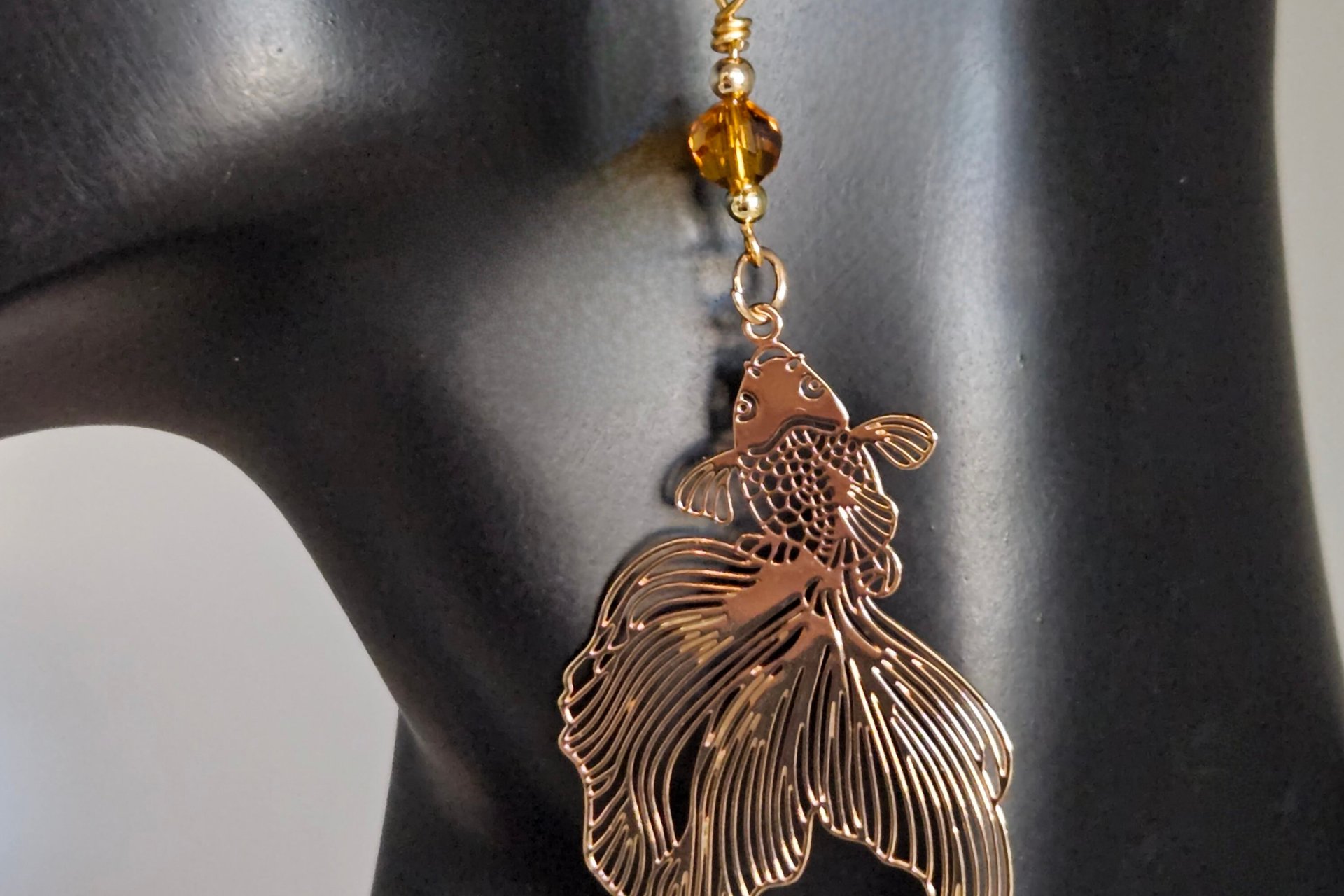 Golden Fantail Filigree Earrings