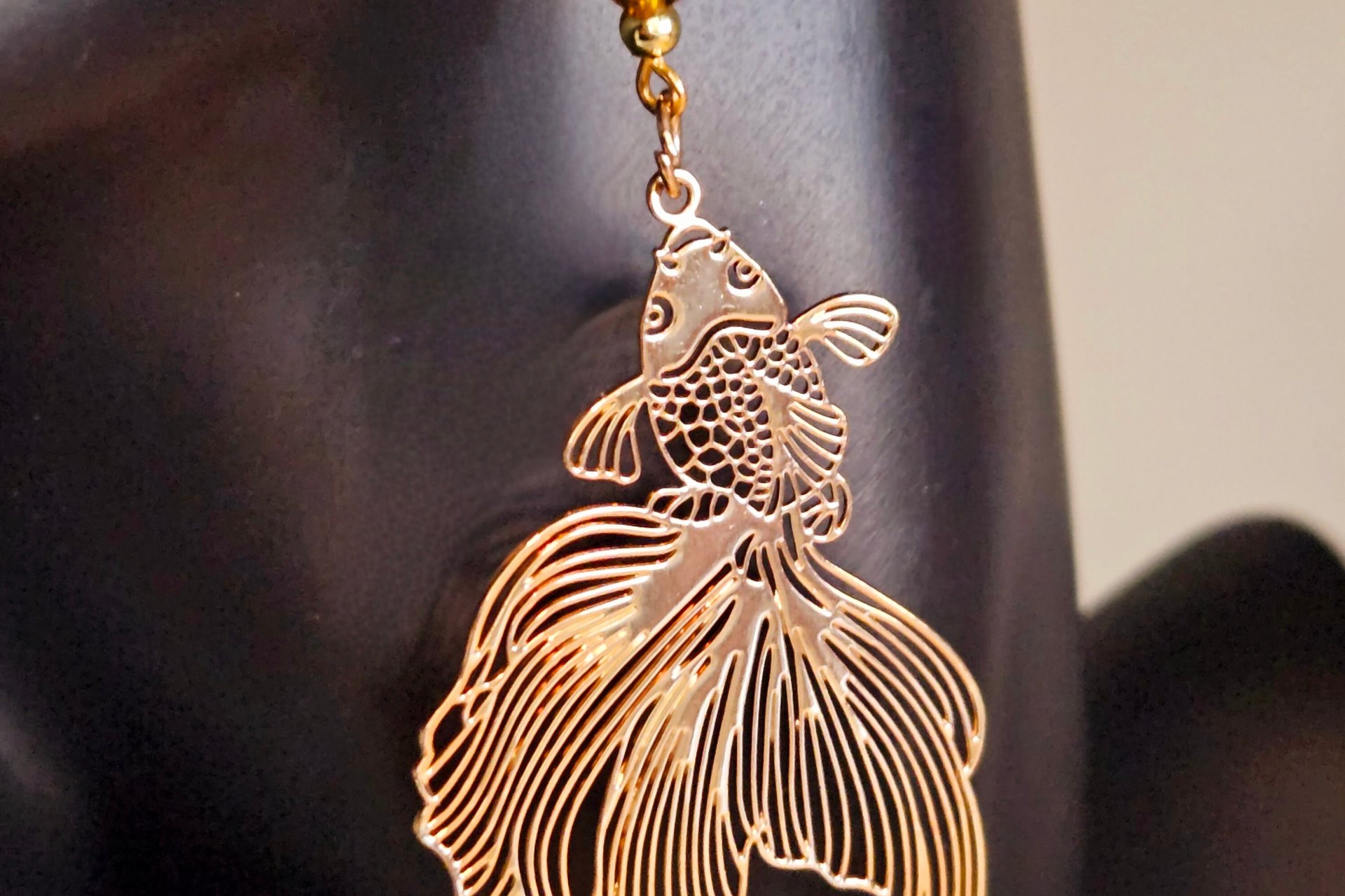 Golden Fantail Filigree Earrings