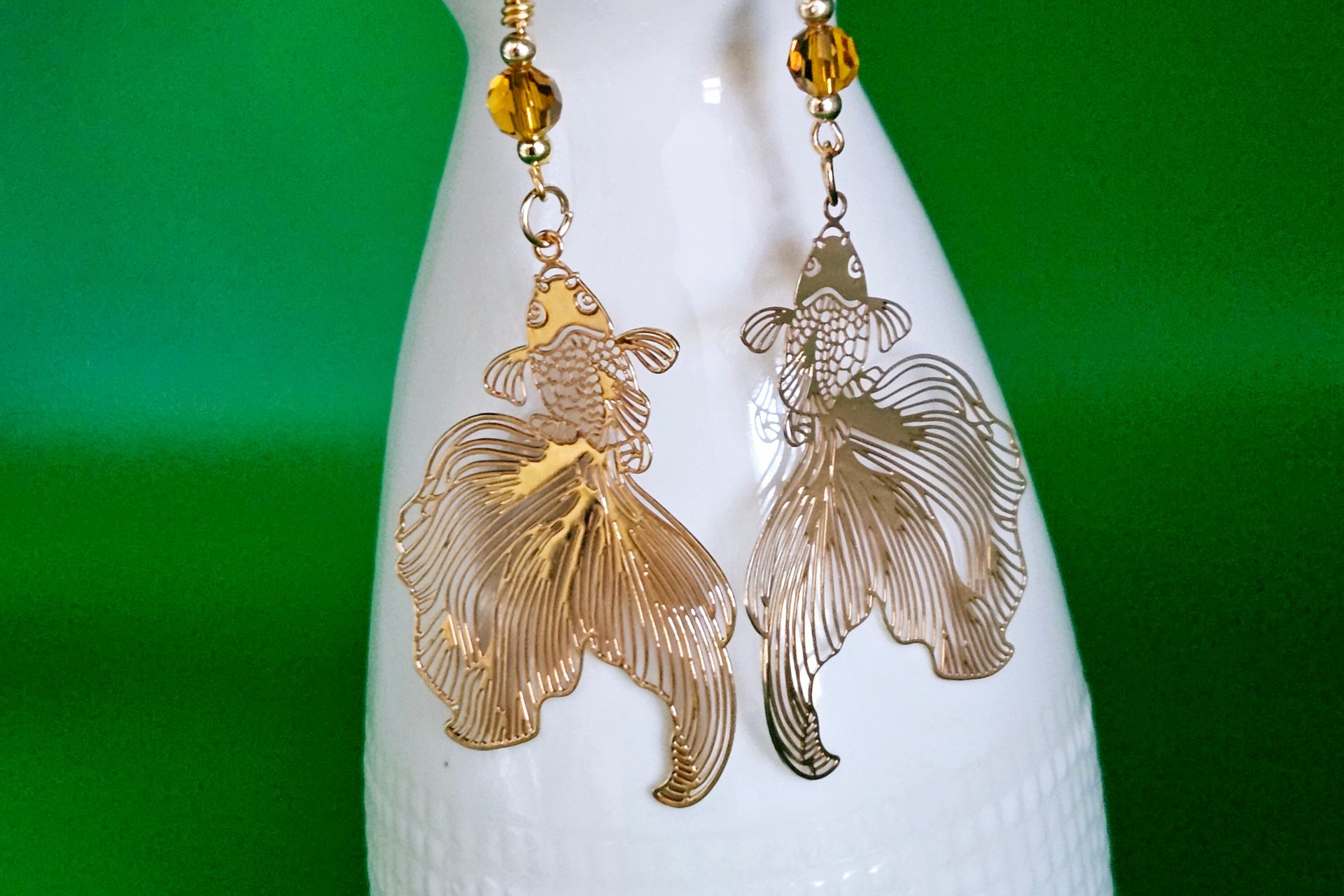 Golden Fantail Filigree Earrings