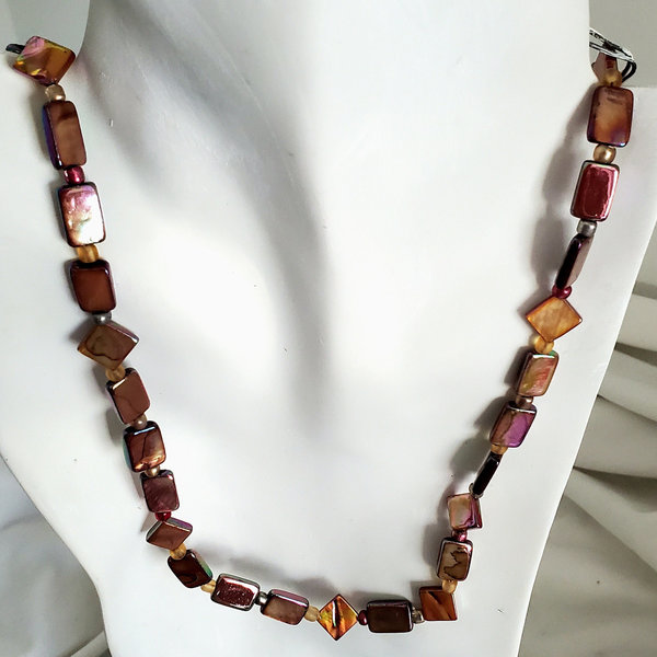 Enchanting Shimmer Mother of Pearl Necklace